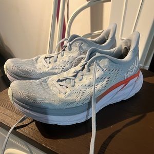 Hoka Clifton 8 in blue